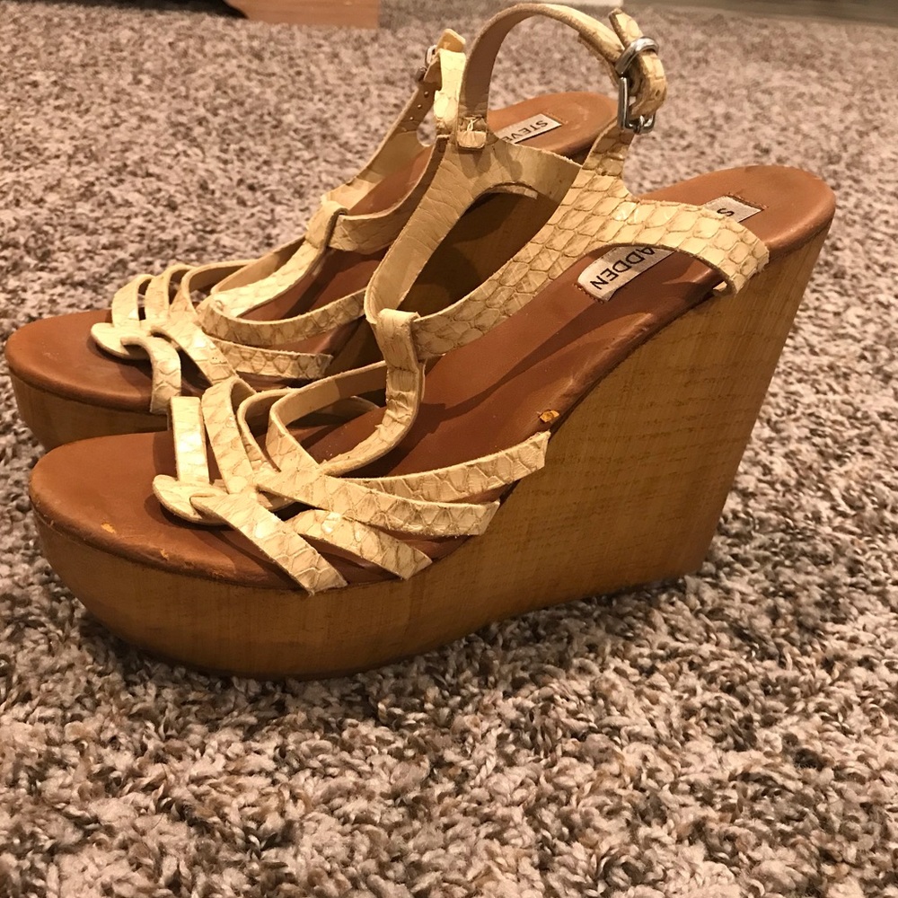 Steve Madden wedges
